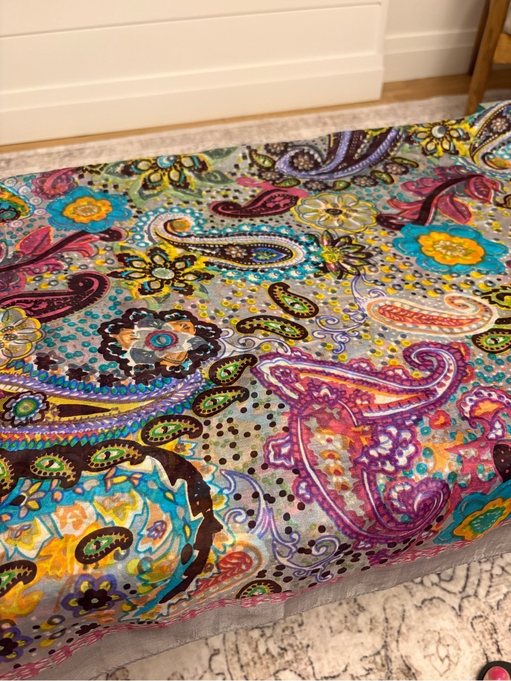Antibes Blanc 100% Silk Paisley Scarf